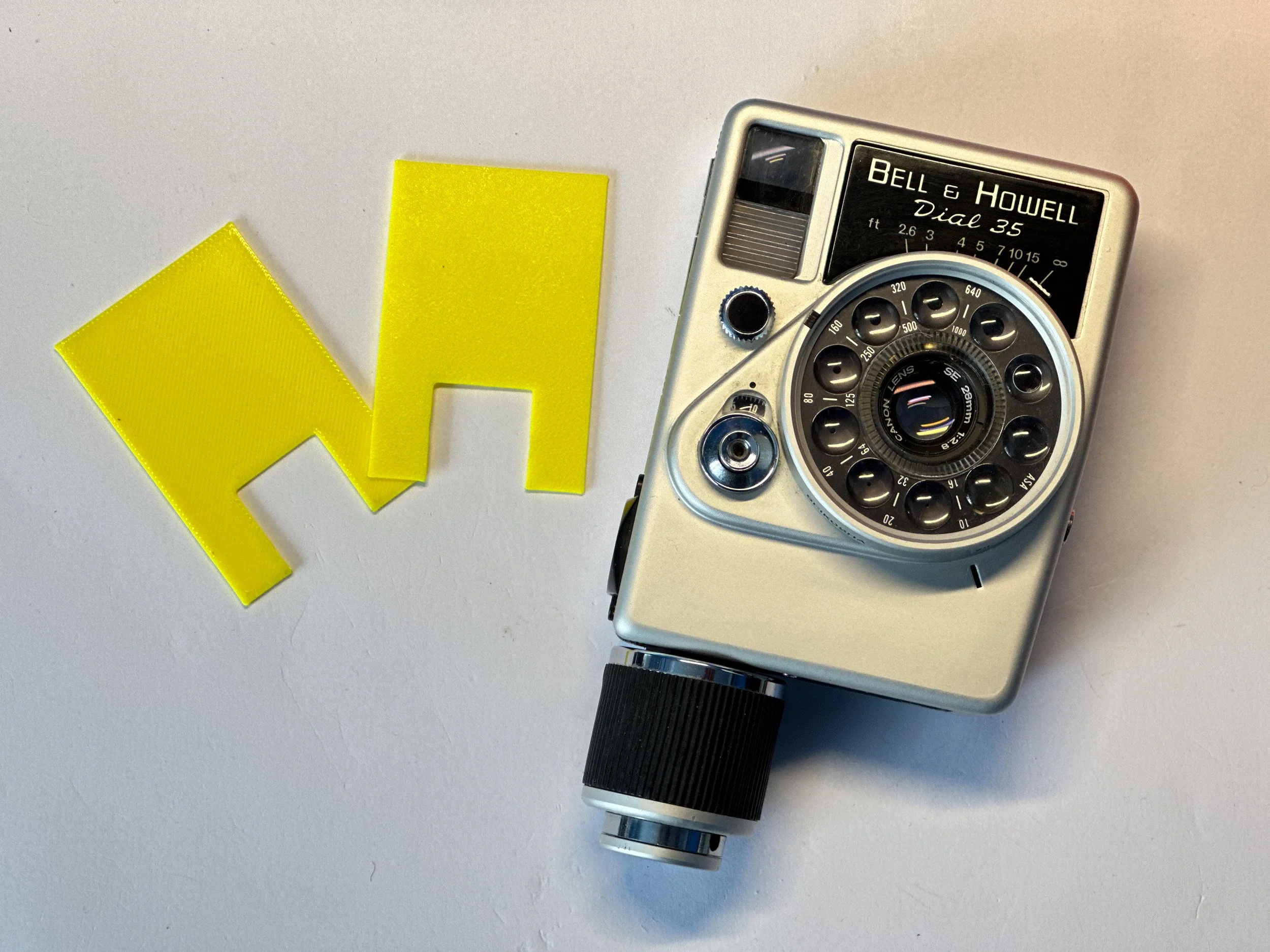 キヤノン CANON DIAL 35-2 LENS SE 28mm F2.8 CANON DIAL 35 SE 28mm F2.8 BELL & HOWELL Canon Dial 35-2 - Camera